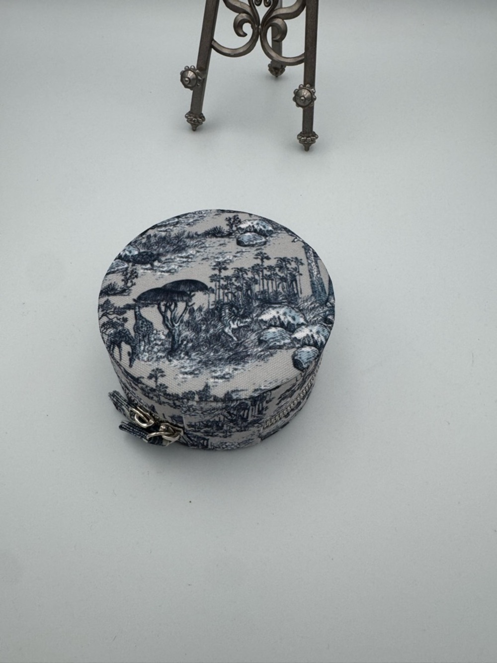 Christian Dior "Around the World" Jewelry Case - Picture 3 of 4
